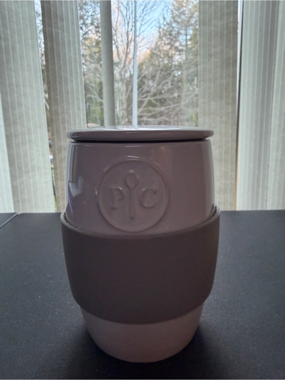 Pampered Chef White Ceramic Microwave Egg Cooker with Lid & Silicon Sleeve